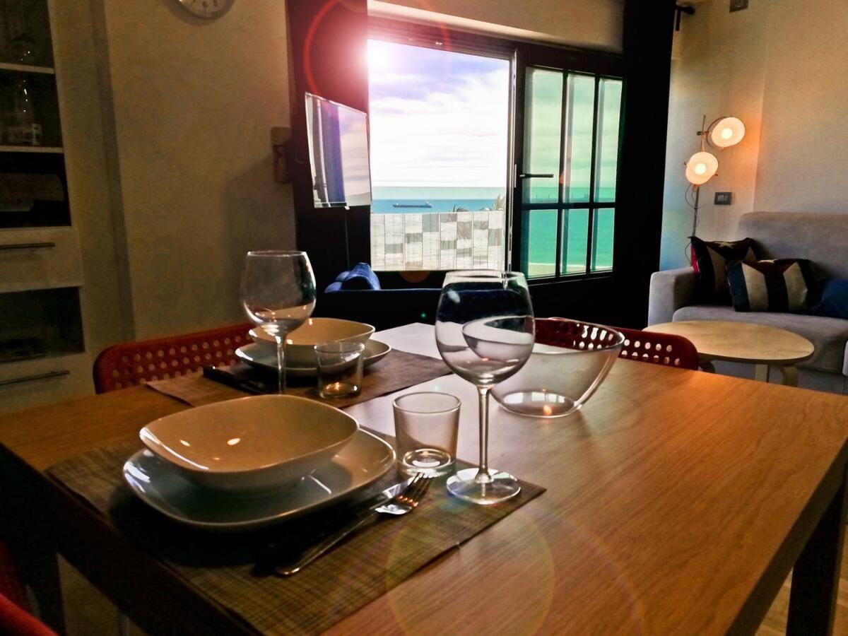 Modern & Bright Flat - 2 Min From The Sea Apartment Savona Ngoại thất bức ảnh